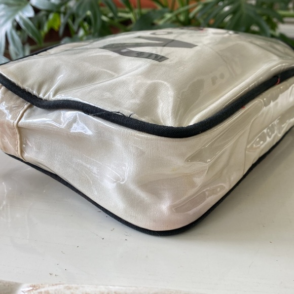 Vintage Chanel No 5 Cosmetic Makeup Travel Bag Pouch. Made in Taiwan R.O.C. - Picture 5 of 12